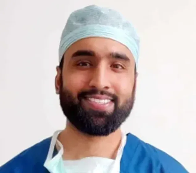 Dr Munib Ahmad | FueGenix Hair Clinic Image
